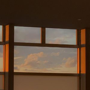 18岁美女落体坐爱
